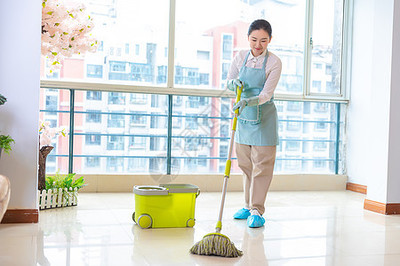 家政服務(wù)員的職業(yè)風(fēng)采 被點(diǎn)贊的新形象